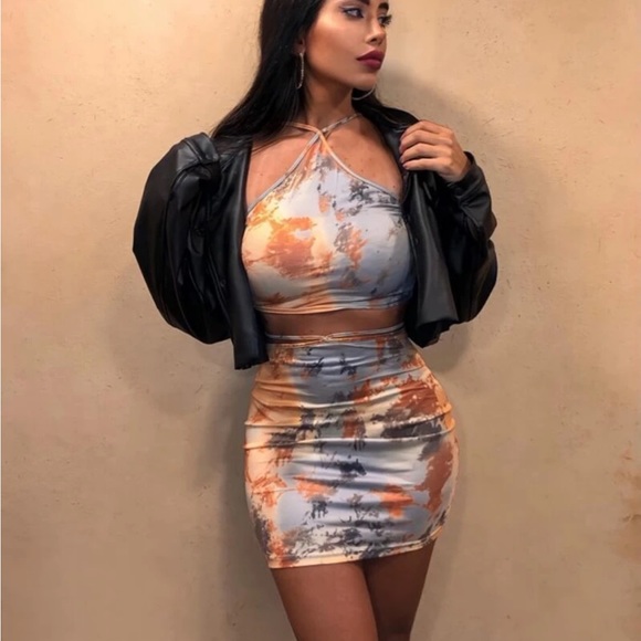 Tie Dye Crop Halter Top & Crisscross Waist Skirt Set - Picture 5 of 15